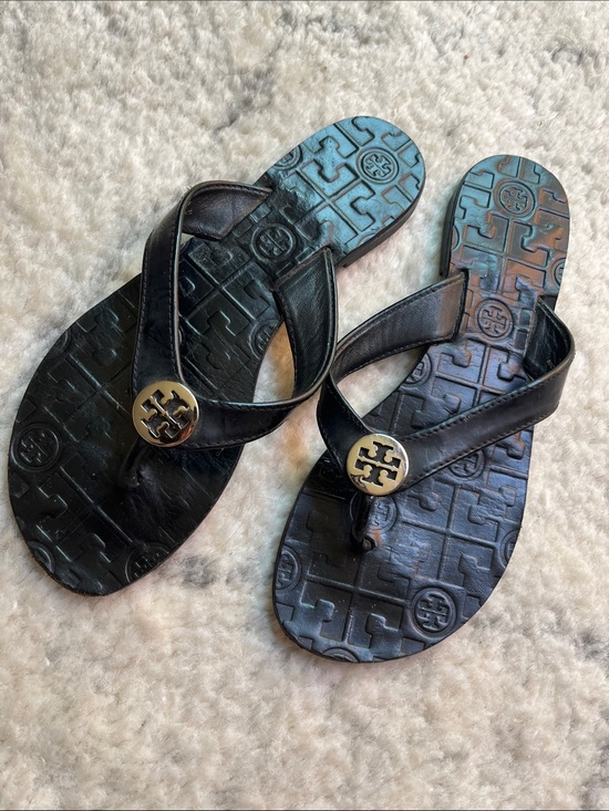 Tory Burch Shoes - Tory Burch Black Leather Logo Thong Sandals with Gold Emblem